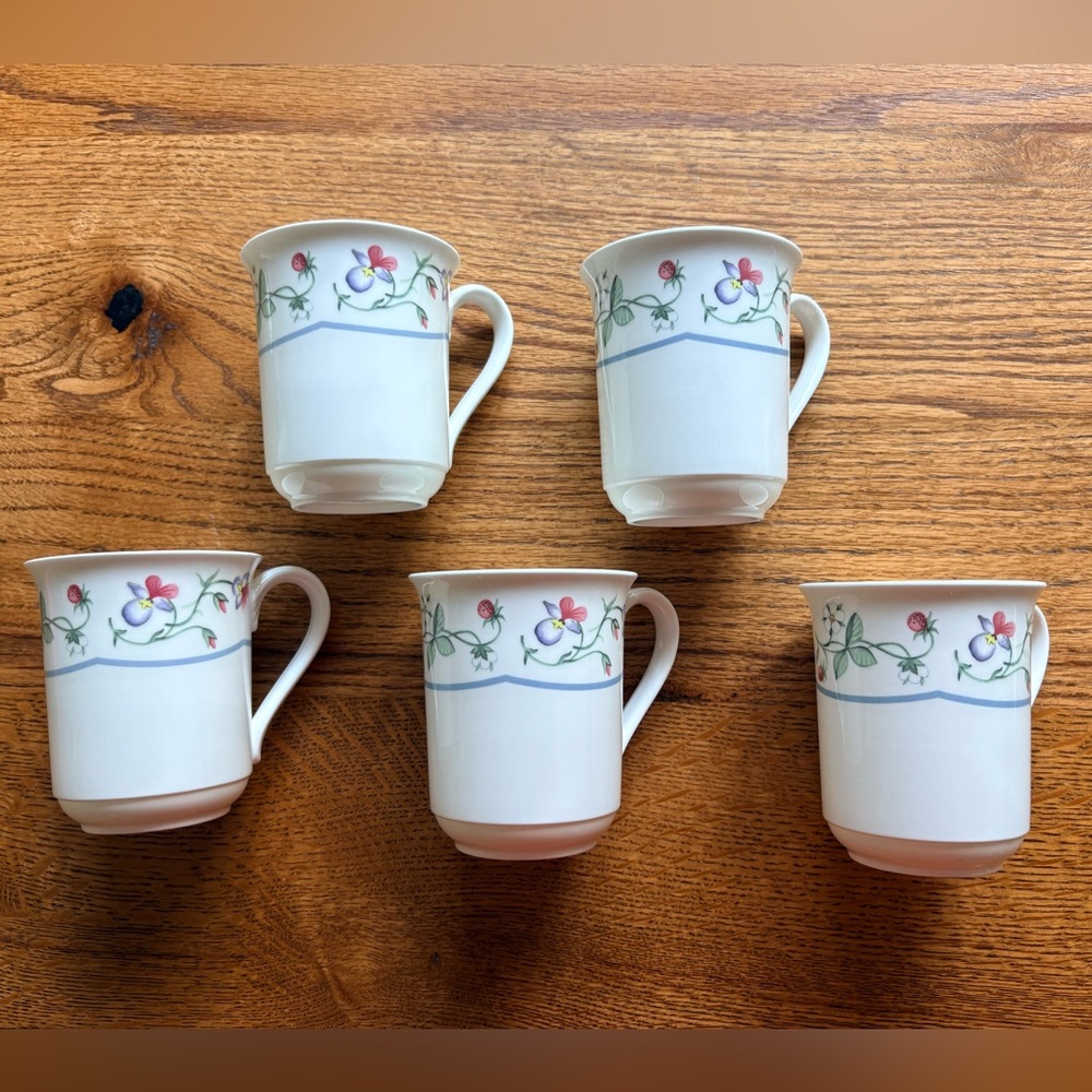 Villeroy & Boch Mariposa mugs - Set of 5- bone China- made in Germany- ~4 inches - Picture 9 of 15